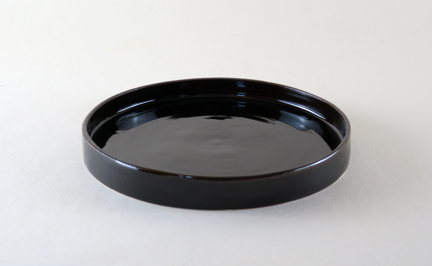 Assiette principale - Collection Ambre Noir